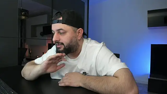 Chat +18 de DravenPeak ao vivo