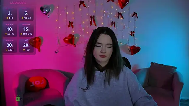 liana_kisses 现场XXX聊天