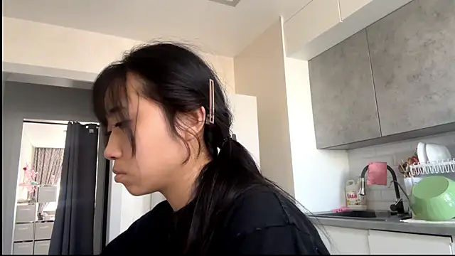 Pokazy przed kamerką – SweetMiaXO