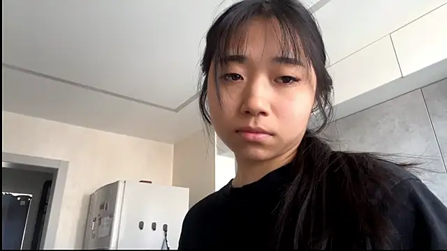 دردشة SweetMiaXO الجنسية المباشرة