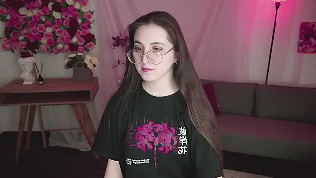 VirtuallVoyant's Live XXX Chat