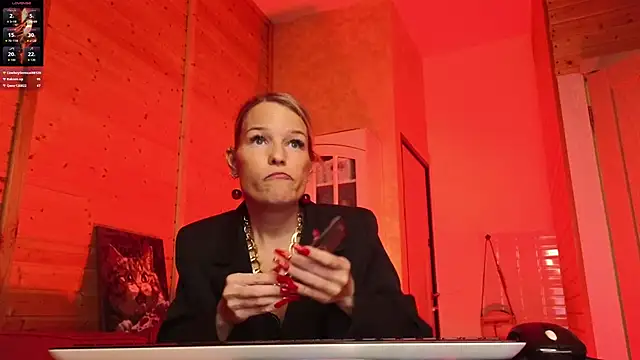 Chat +18 de Lady_Shine ao vivo