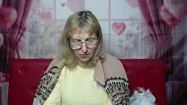 PattySanny Adlı Modelin Canlı XXX Sohbeti