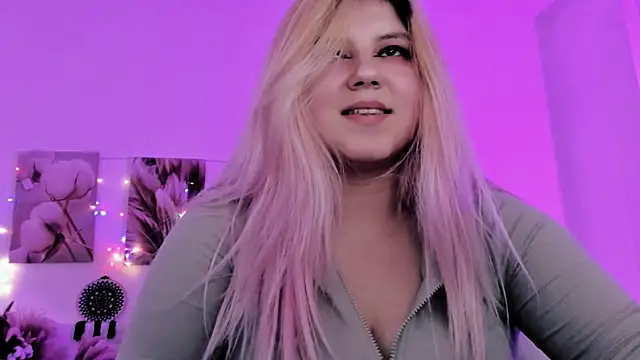 แชท XXX สดของ DiaAngell