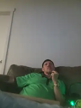 yourMasterisBored élő XXX-chatje