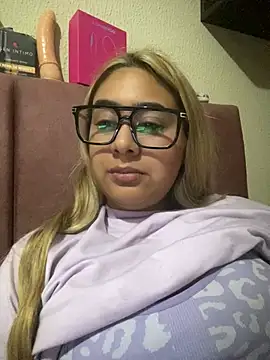 Chat XXX ao vivo de Miabonnett_