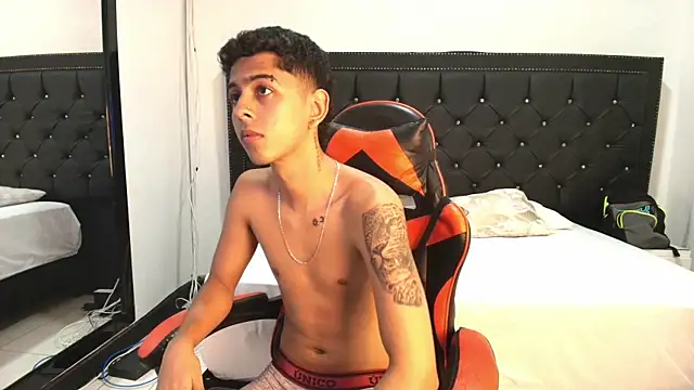 NohaDrake Webcam show