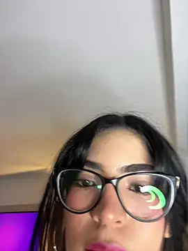 Chat +18 de lucymaciel ao vivo