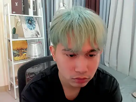 Chat +18 de davincihugecock ao vivo