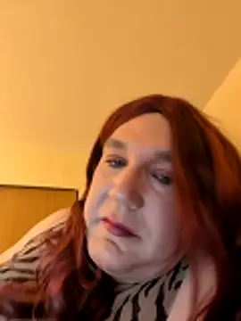 Pokazy przed kamerką – LyssaDragonshadow