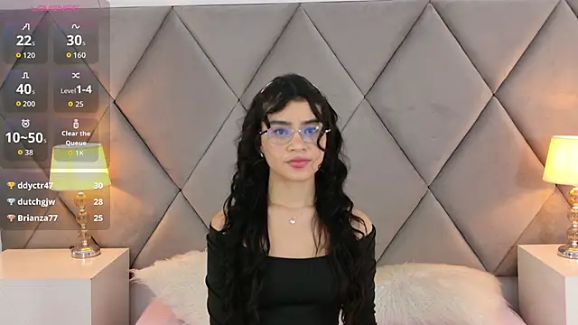 OliviaDiaz's Live XXX Chat