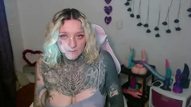 Онлайн чат XXX SLOPPYTITSS