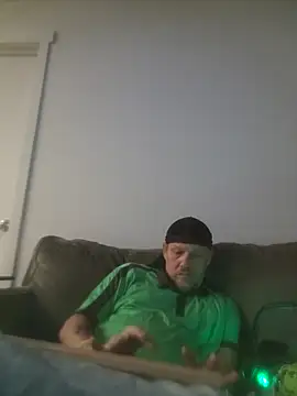 yourMasterisBored: онлайн-секс-чат