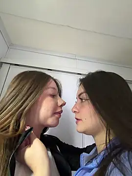 roouse: вебкам-шоу