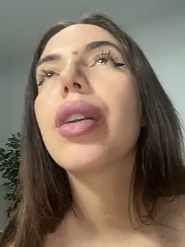 Chat +18 de SabrinaDellyn ao vivo