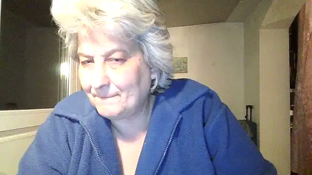 Chat XXX en directo de ExquisiteMature