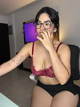 lucymaciel Adlı Modelin Canlı XXX Sohbeti