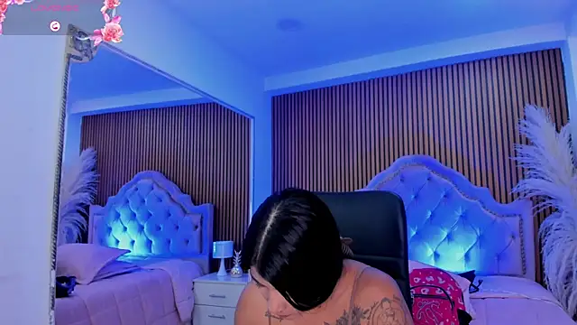 SelenaStonne's Live XXX Chat