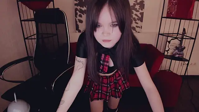 ElainebenessのライブXXXチャット