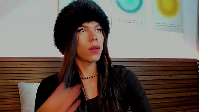 Pokazy przed kamerką – Sara_cutie_