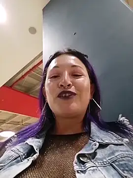 sophie_banger Chat XXX in diretta