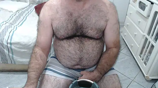 MysterBearMG webcam show