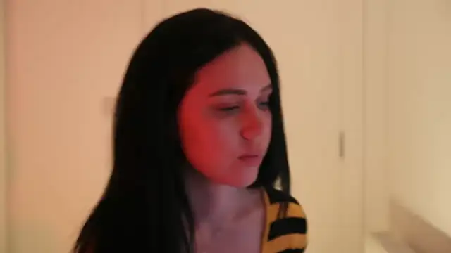 دردشة mira_mmira الجنسية المباشرة