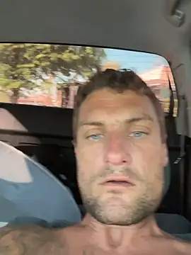 Chatroom XXX en direct de klownman1