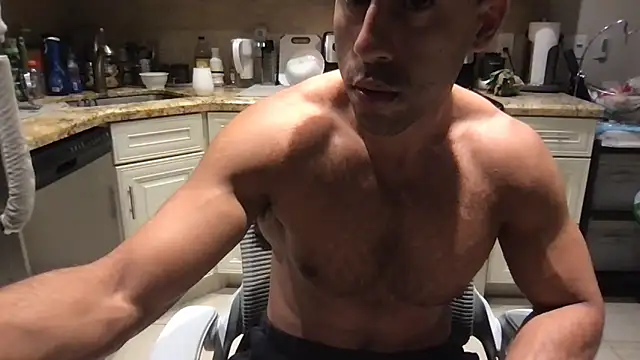 BigGuyMuscle 在線直播表演