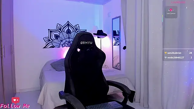 LouaneBourVip Chat XXX live