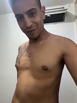 Juann-cock 现场XXX聊天