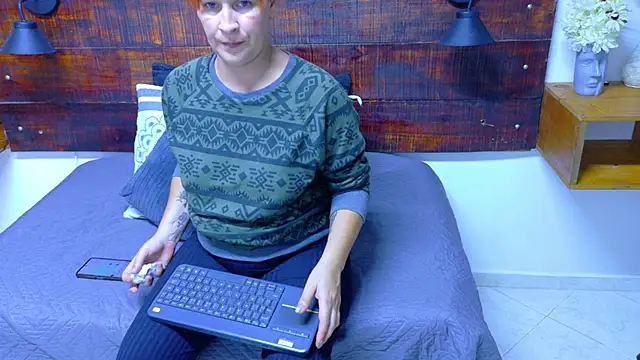 Chat +18 de Britney_taylor_ ao vivo