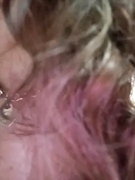 CurlyElisa Webcam show