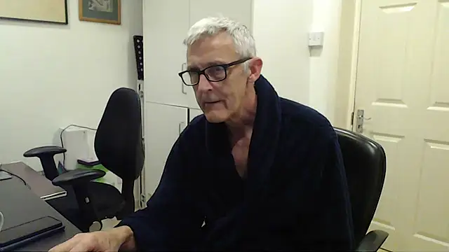 nakedcarpenteruk's Webcam Show