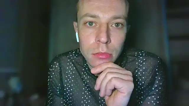 Show modela LoveAngelX na web-kameri