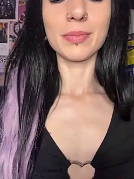 MissMidnightUK Pertunjukan Webcam