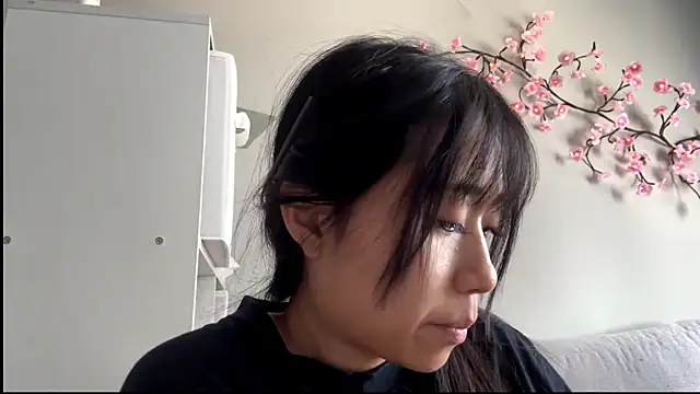 SweetMiaXO's Webcam Show