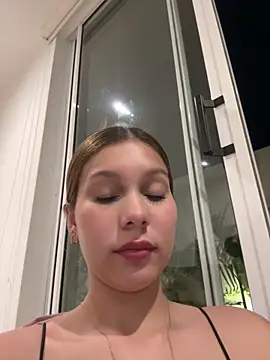 Nikii__'s Webcam Show