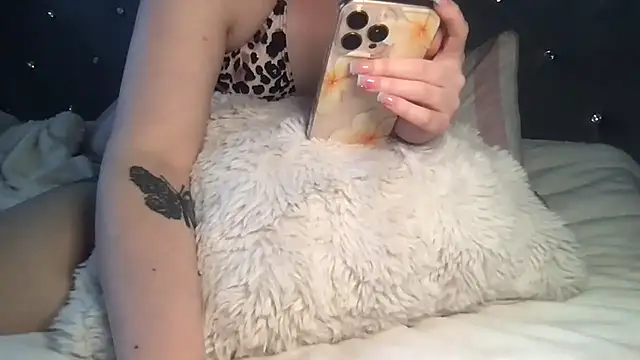 femmefatalebabe's Webcam Show