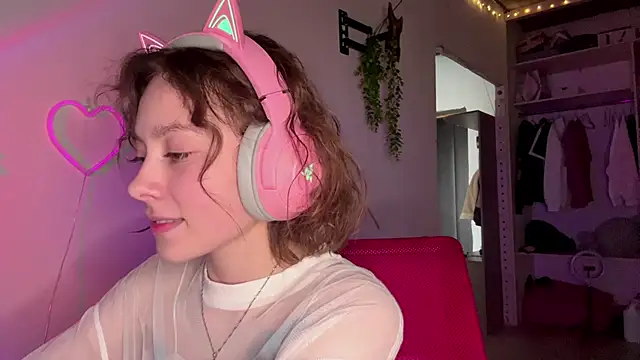 SlunkRear élő XXX-chatje