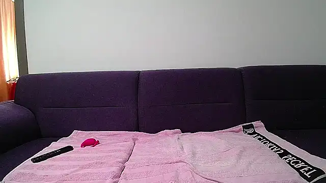 Julianna68 在線直播表演