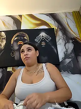 Chatroom XXX en direct de LizzRouse