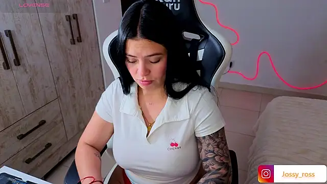 Victoryyy_ Live XXX-chat