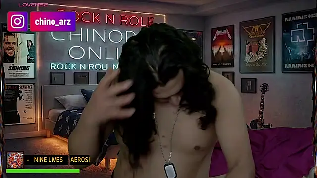 chino_roz's Live XXX Chat