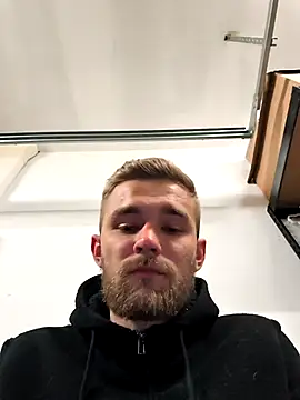 Pertunjukan Kamera Web Benjamiinlt