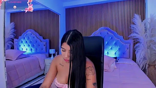 SelenaStonne's Live XXX Chat