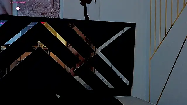 Zoe-yanin Chat XXX in diretta