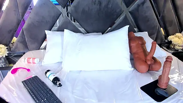 Živý XXX chat Ivonne_Millerr