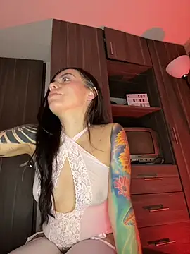 i_am_nina_ élő XXX-chatje