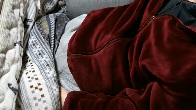 cinnabar_red 网络视讯表演